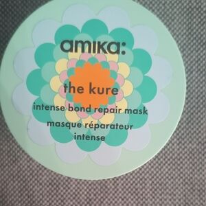Amika Hair Mask 8oz